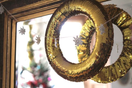 gold sequin wreath craft tutorial